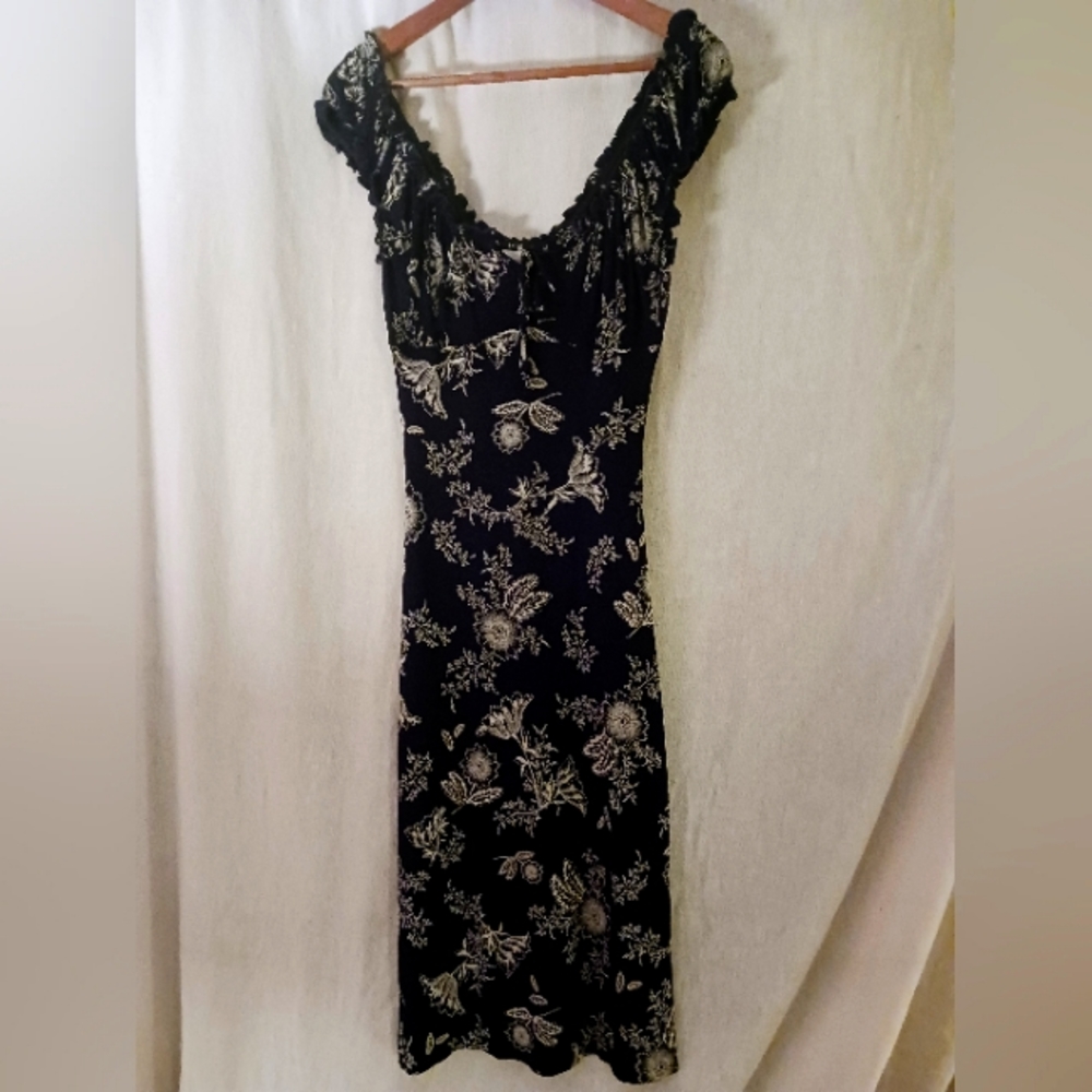 Guess floral printed black and white Dress